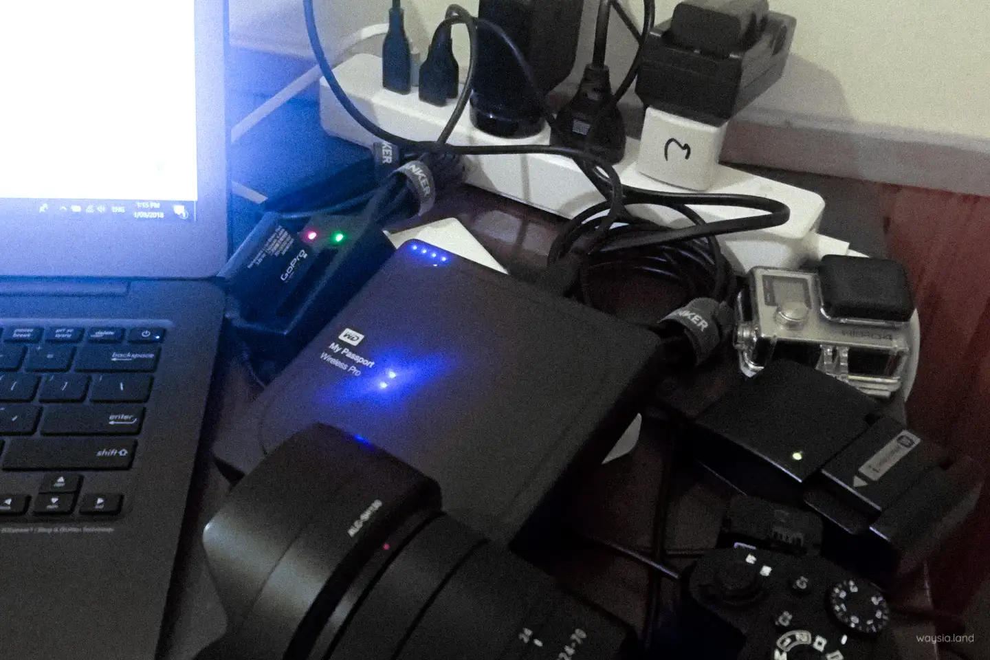 How to charge A LOT of electronics FAST while travelling